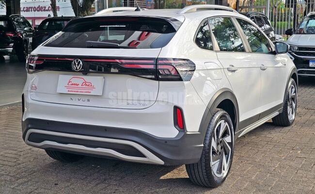 Volkswagen NIVUS 1.0 200 TSI TOTAL FLEX HIGHLINE AUTOMÁTICO