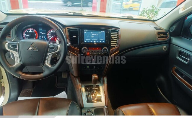Mitsubishi L200 TRITON