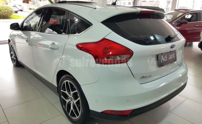 Ford FOCUS 2.0 TITANIUM PLUS 16V FLEX 4P POWERSHIFT