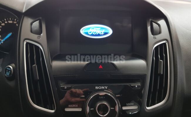 Ford FOCUS 2.0 TITANIUM PLUS 16V FLEX 4P POWERSHIFT