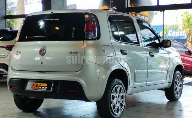 Fiat UNO DRIVE 1.0 Flex 6V 5p