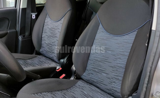 Fiat UNO DRIVE 1.0 Flex 6V 5p