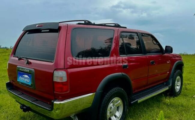 Toyota Hilux sw4