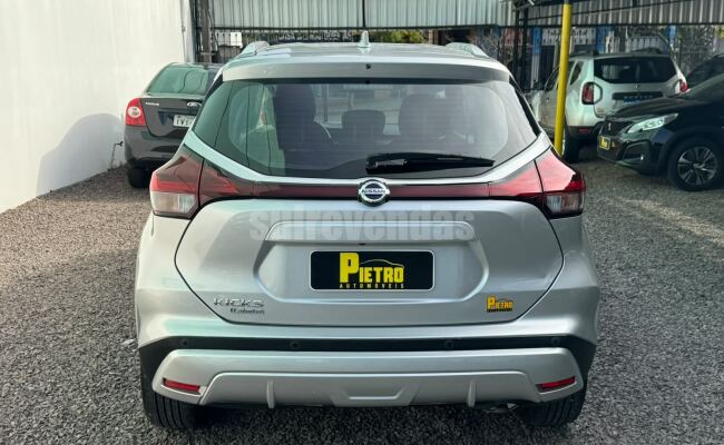 Nissan KICKS
