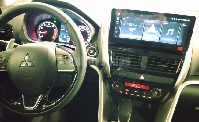Mitsubishi ECLIPSE CROSS HPE