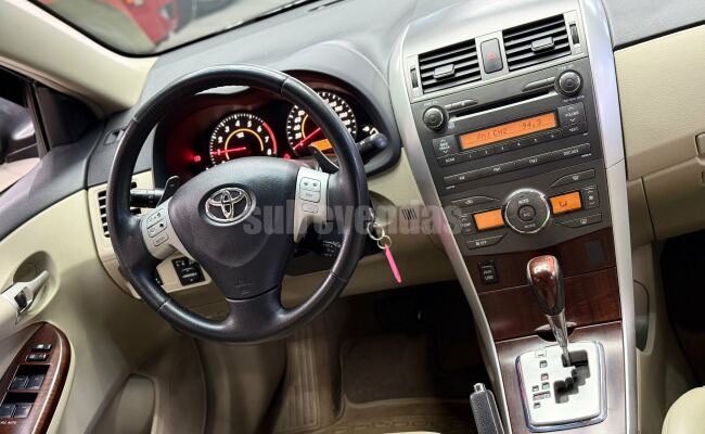 Toyota COROLLA