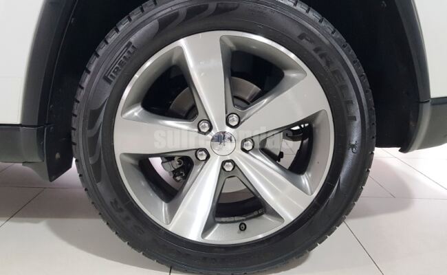 Jeep GRAND CHEROKEE 3.0 LIMITED 4X4 V6 24V TURBO DIESEL 4P AUTOMÁTICO
