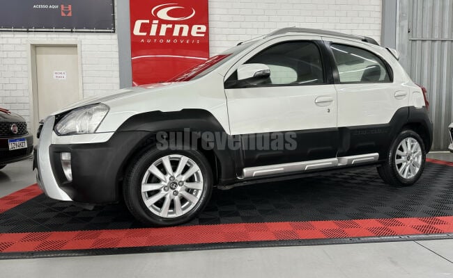 Toyota ETIOS CROSS 1.5 Flex 16V 5p Mec.