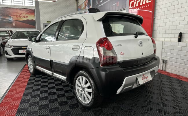 Toyota ETIOS CROSS 1.5 Flex 16V 5p Mec.