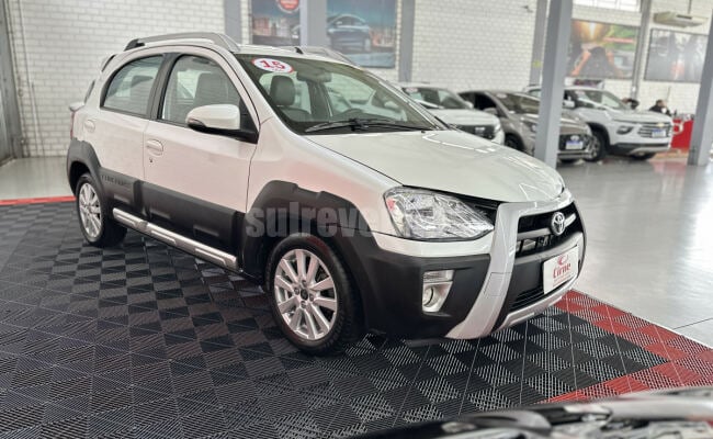 Toyota ETIOS CROSS 1.5 Flex 16V 5p Mec.