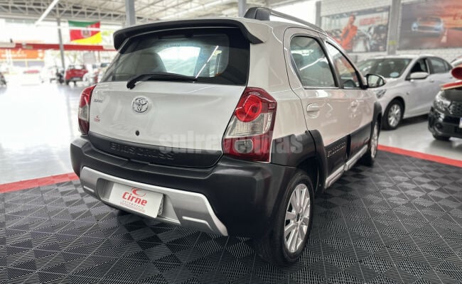Toyota ETIOS CROSS 1.5 Flex 16V 5p Mec.