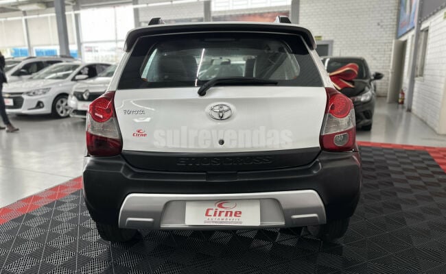 Toyota ETIOS CROSS 1.5 Flex 16V 5p Mec.