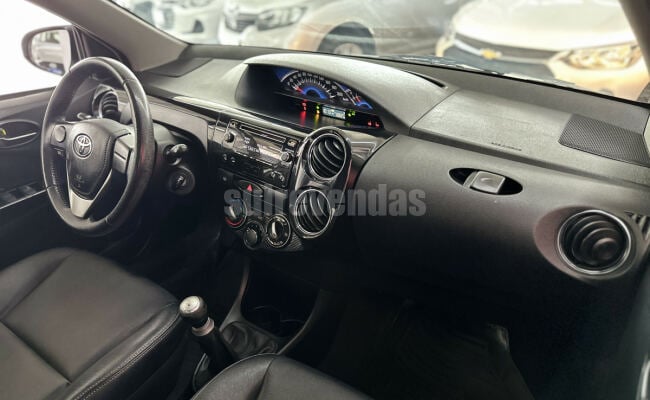 Toyota ETIOS CROSS 1.5 Flex 16V 5p Mec.