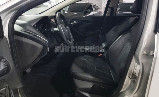 Ford FOCUS 2.0 TITANIUM 16V FLEX 4P POWERSHIFT