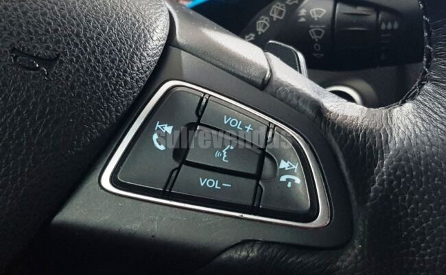 Ford FOCUS 2.0 TITANIUM 16V FLEX 4P POWERSHIFT