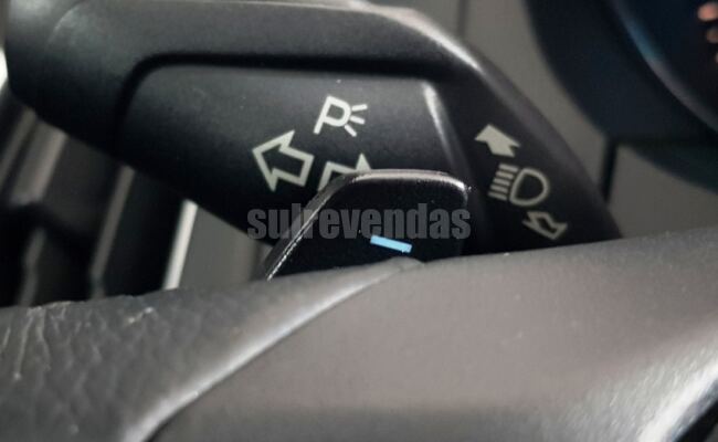 Ford FOCUS 2.0 TITANIUM 16V FLEX 4P POWERSHIFT