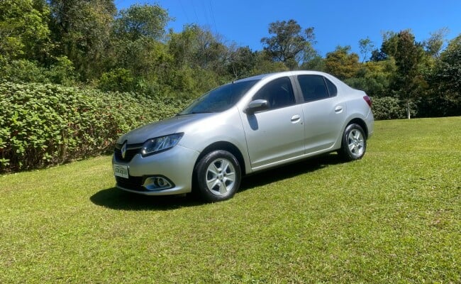 Renault LOGAN EXPRESSION HI-FLEX 1.6 8V 4P