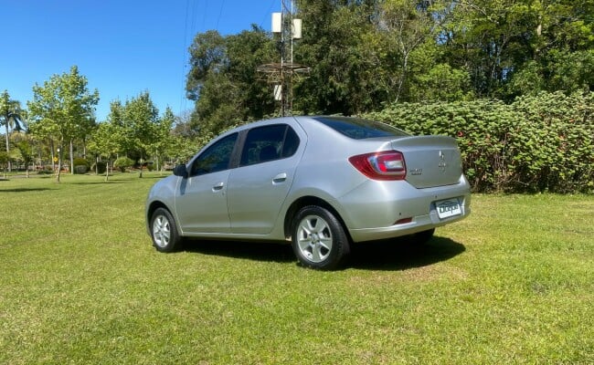 Renault LOGAN EXPRESSION HI-FLEX 1.6 8V 4P
