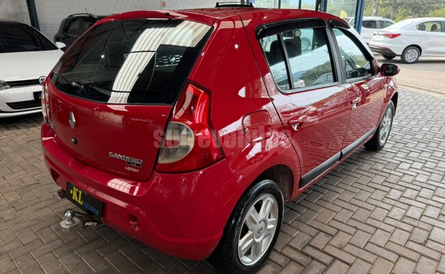 Renault SANDERO