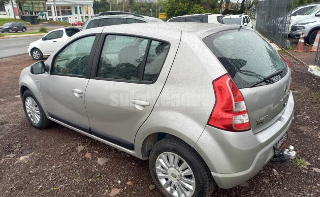 Renault SANDERO