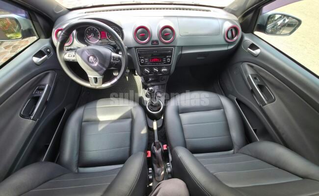 Volkswagen SAVEIRO ROCK IN RIO 1.6 TOTAL FLEX 8V CD