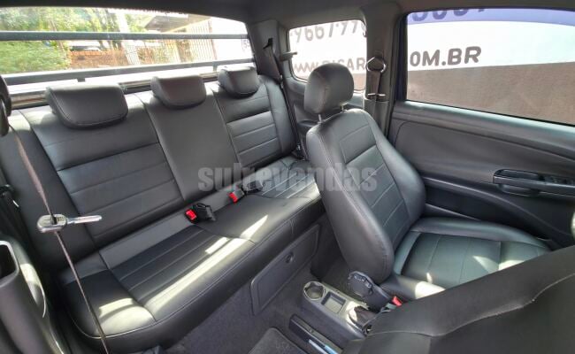 Volkswagen SAVEIRO ROCK IN RIO 1.6 TOTAL FLEX 8V CD