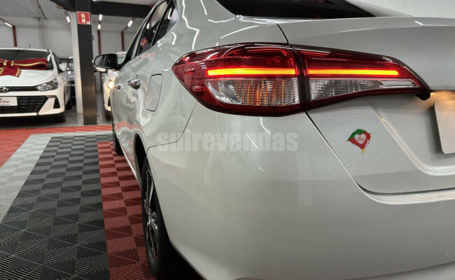 Toyota YARIS XLS Sedan 1.5 Flex 16V 4p Aut.