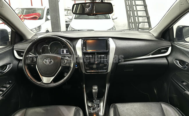 Toyota YARIS XLS Sedan 1.5 Flex 16V 4p Aut.