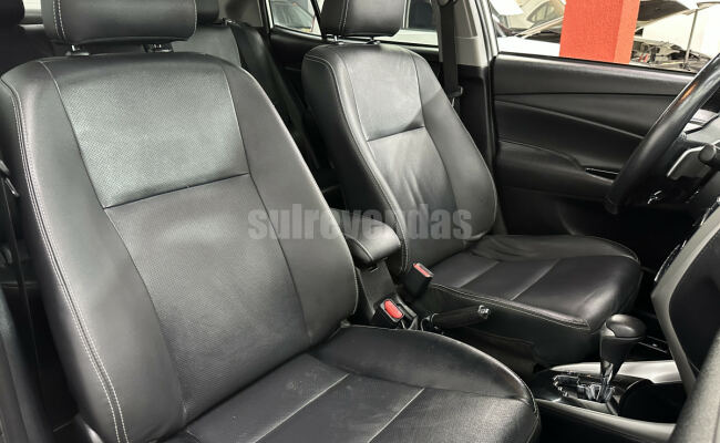 Toyota YARIS XLS Sedan 1.5 Flex 16V 4p Aut.
