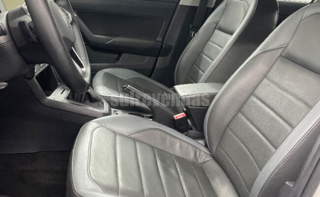 Volkswagen NIVUS 1.0 200 TSI TOTAL FLEX COMFORTLINE AUTOMÁTICO