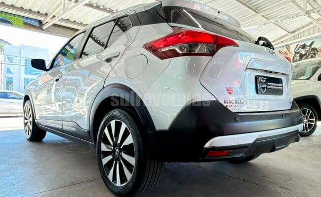 Nissan KICKS