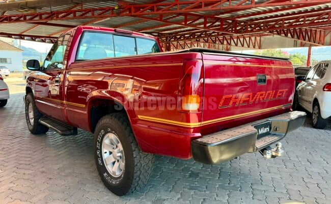 Chevrolet SILVERADO