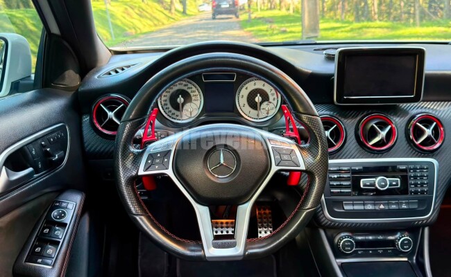 Mercedes-Benz CLASSE