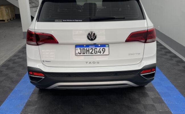 Volkswagen TAOS 1.4 250 TSI TOTAL FLEX HIGHLINE AUTOMÁTICO
