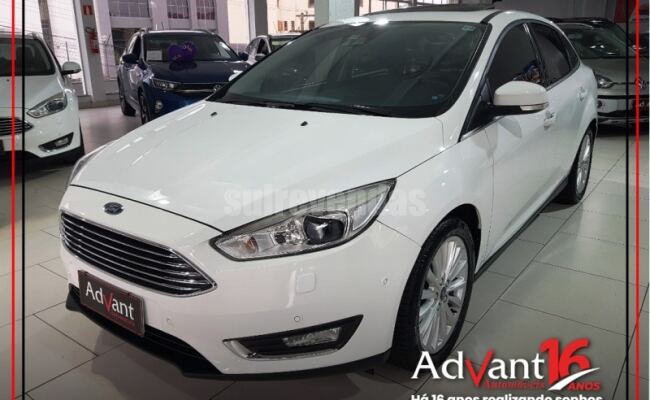Ford FOCUS 2.0 TITANIUM PLUS FASTBACK 16V FLEX 4P POWERSHIFT