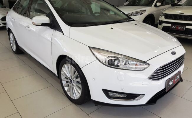 Ford FOCUS 2.0 TITANIUM PLUS FASTBACK 16V FLEX 4P POWERSHIFT