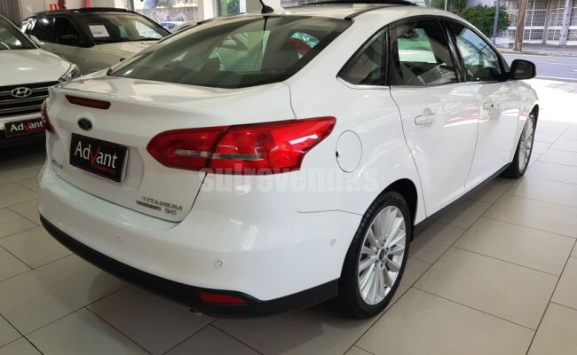 Ford FOCUS 2.0 TITANIUM PLUS FASTBACK 16V FLEX 4P POWERSHIFT