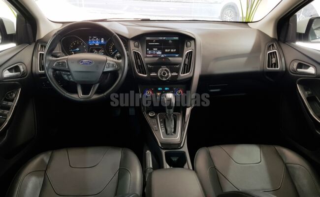 Ford FOCUS 2.0 TITANIUM PLUS FASTBACK 16V FLEX 4P POWERSHIFT