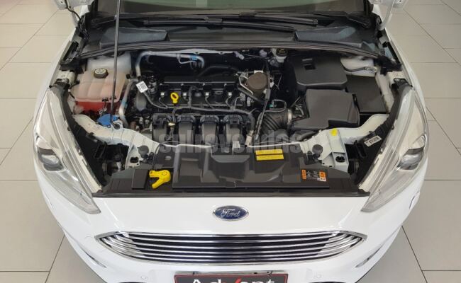 Ford FOCUS 2.0 TITANIUM PLUS FASTBACK 16V FLEX 4P POWERSHIFT