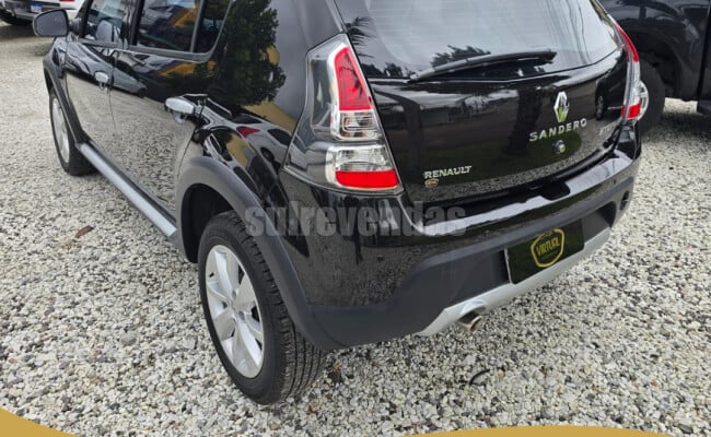 Renault SANDERO