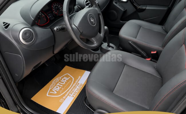 Renault SANDERO