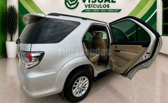 Toyota Hilux sw4