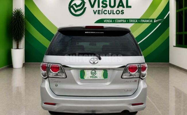 Toyota Hilux sw4