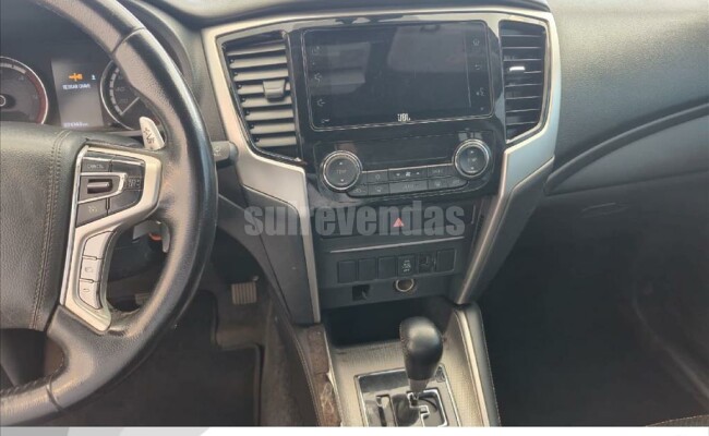 Mitsubishi L200 TRITON