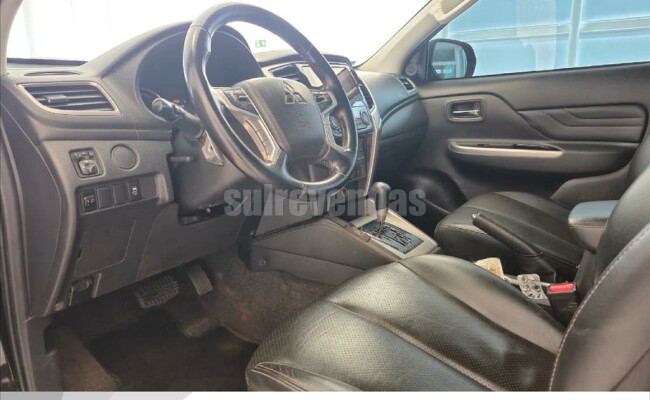 Mitsubishi L200 TRITON