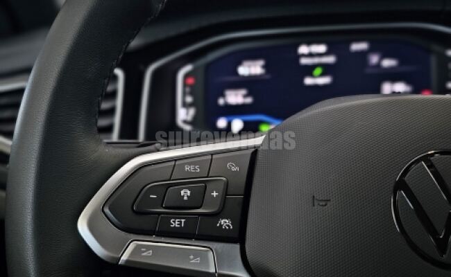 Volkswagen NIVUS 1.0 200 TSI TOTAL FLEX HIGHLINE AUTOMÁTICO