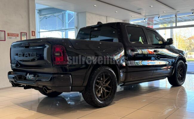 RAM 1500 LARAMIE