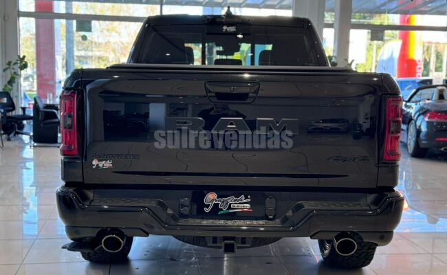 RAM 1500 LARAMIE
