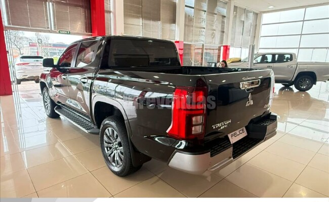 Mitsubishi Triton CD