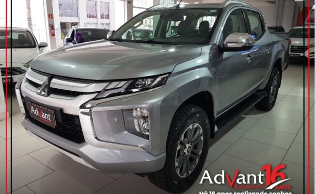 Mitsubishi L200 TRITON 2.4 16V TURBO DIESEL SPORT HPE-S CD 4P 4X4 AUTOMÁTICO